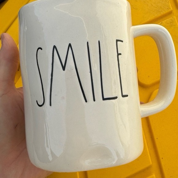 Rae Dunn SMILE Mug - Picture 1 of 3
